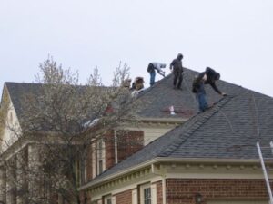 Roofers: What to Expect When They Arrive